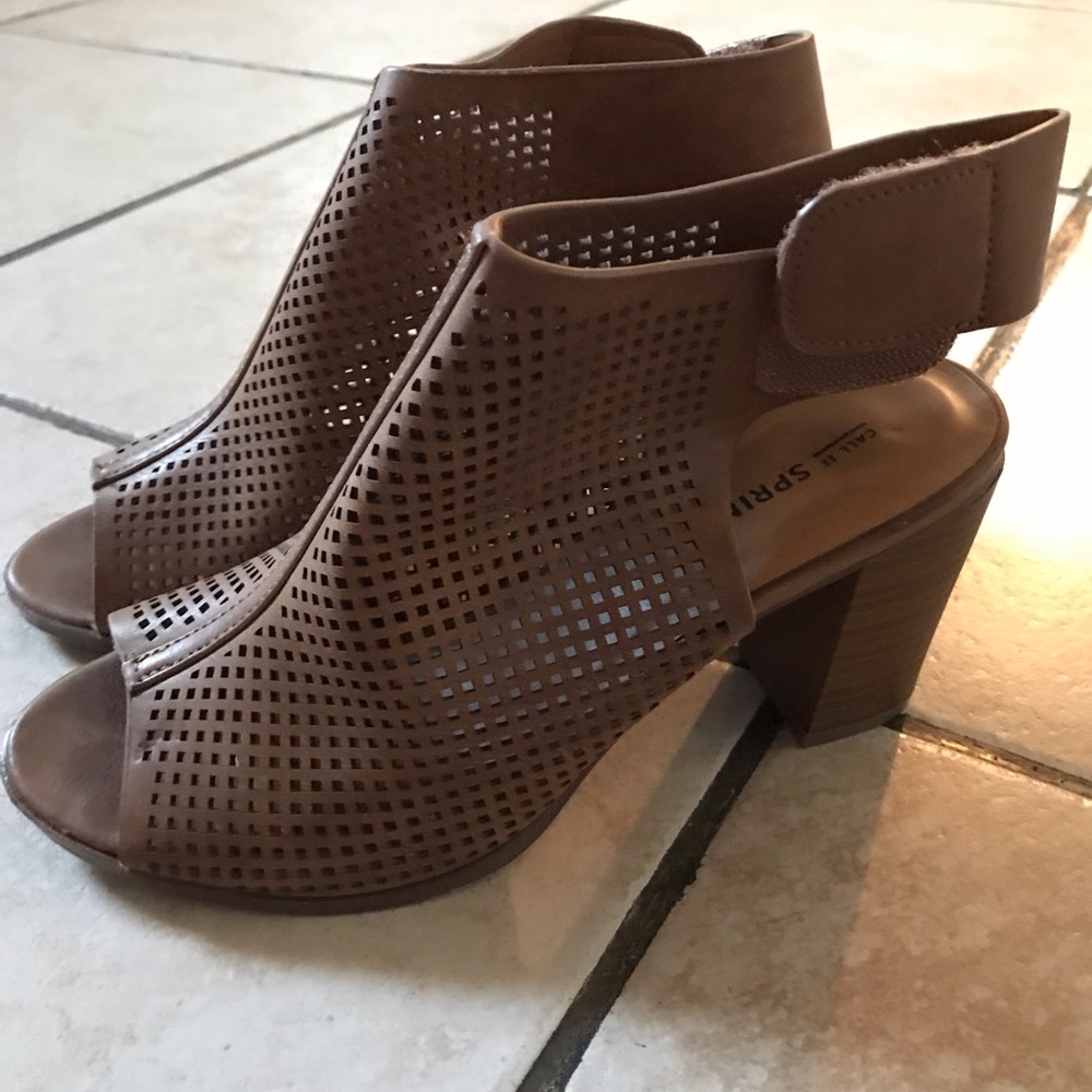 Booties - Picture 3 of 4